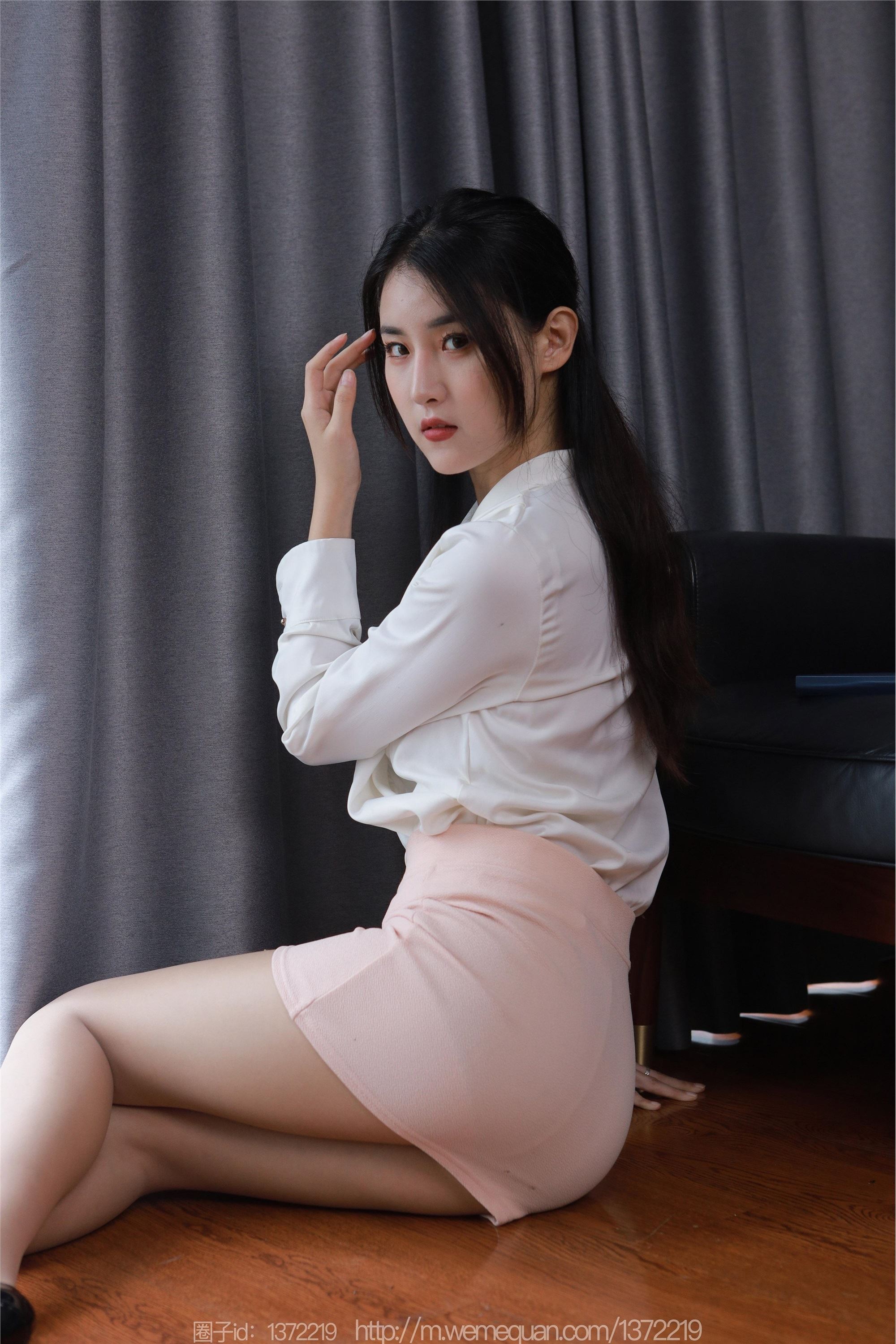 IESS异思趣向  2023.05.01 丝享家 1438 小宝《都市OL女神》